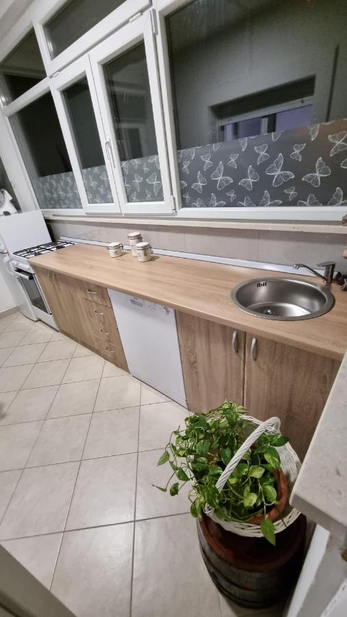 Room Airport Split Каштела Экстерьер фото