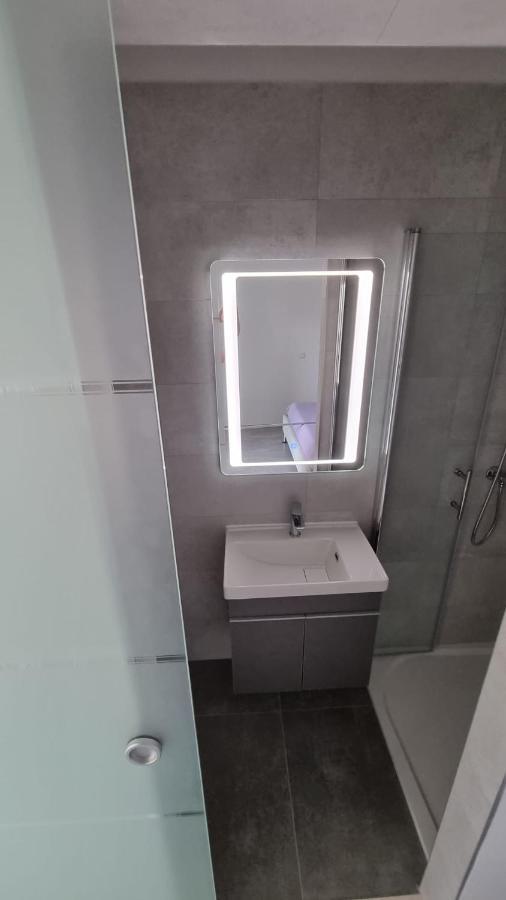 Room Airport Split Каштела Экстерьер фото